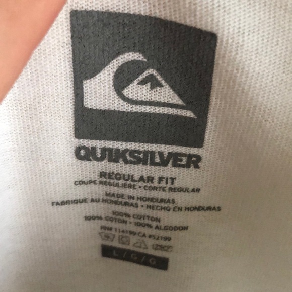 Men’s white Quicksilver tee. - Picture 3 of 3